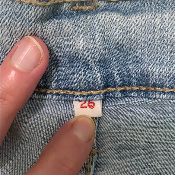 Levi Strauss women’s shorts - 26 - Picture 6 of 6